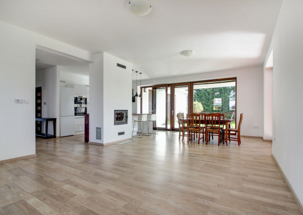 Na predaj: 5  izbový rodinný dom – Bratislava - Podunajské Biskupice