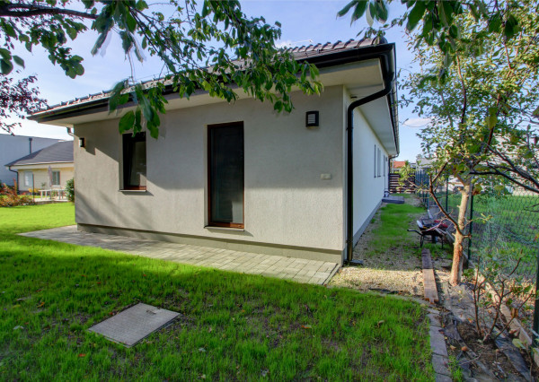 Na predaj: 5  izbový rodinný dom – Bratislava - Podunajské Biskupice