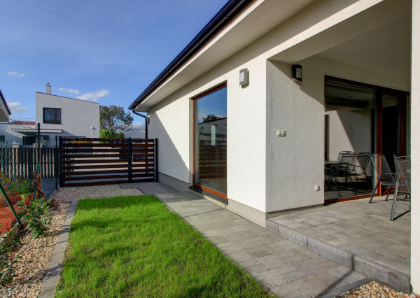 Na predaj: 5  izbový rodinný dom – Bratislava - Podunajské Biskupice