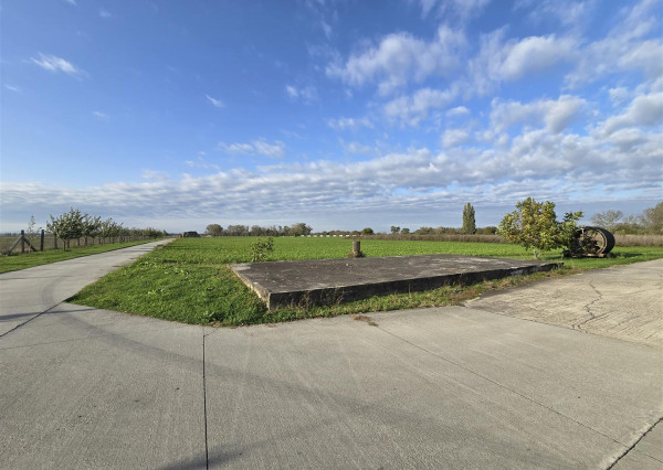 Na predaj: pozemok  20000 m2 , Blatná na Ostrove , okr. Dunajská Streda