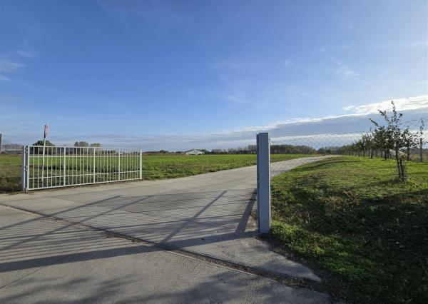 Na predaj: pozemok  20000 m2 , Blatná na Ostrove , okr. Dunajská Streda