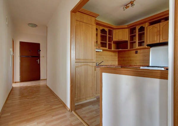 Na predaj: 3 izbový byt 70 m² s balkónom a loggiou  , Veterná,  Šamorín