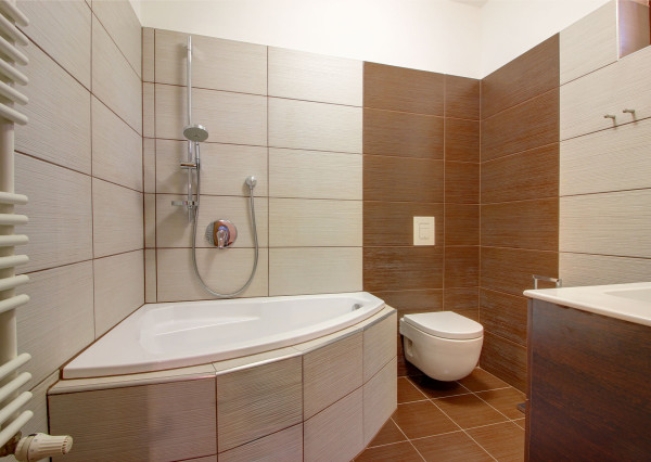 Vidiecka romantická vila na 840 m², 25 min. od Petržalky