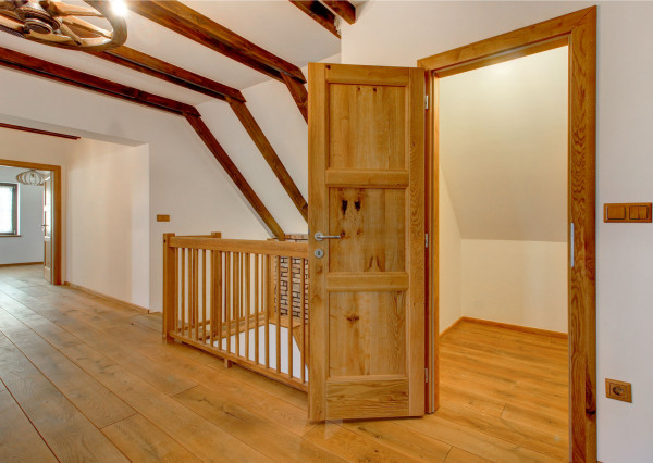 Vidiecka romantická vila na 840 m², 25 min. od Petržalky