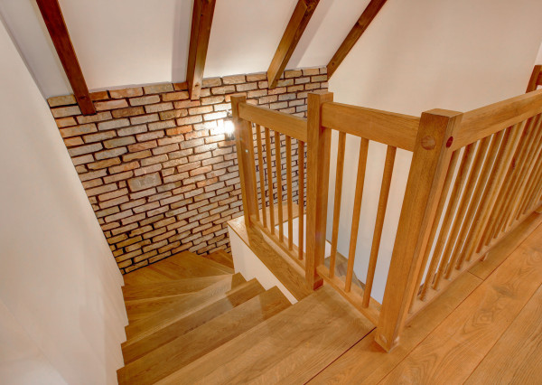 Vidiecka romantická vila na 840 m², 25 min. od Petržalky