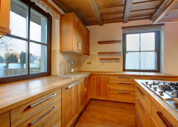 Vidiecka romantická vila na 840 m², 25 min. od Petržalky