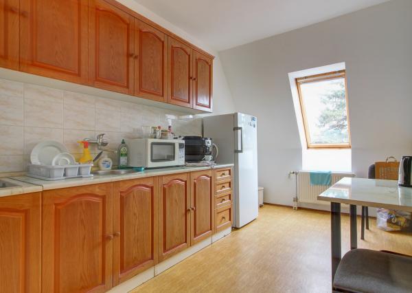 Na predaj: Komerčná budova, Báč