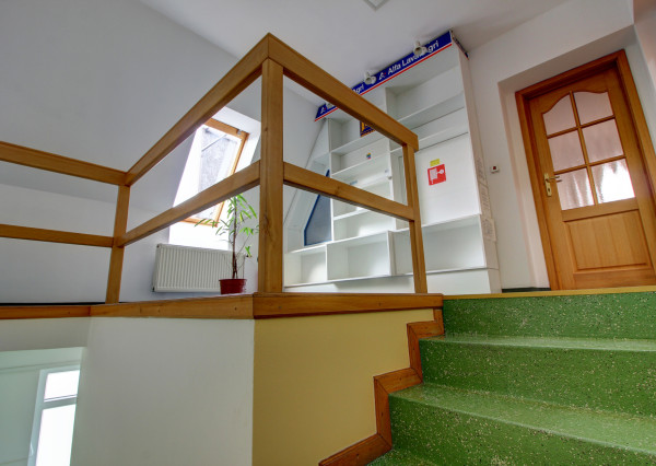 Na predaj: Komerčná budova, Báč