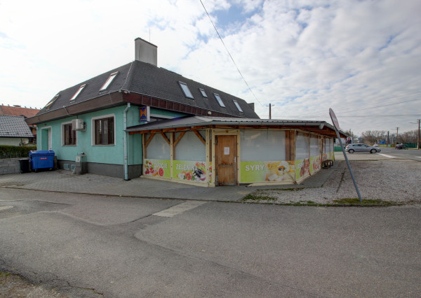 Na predaj: Komerčná budova, Báč