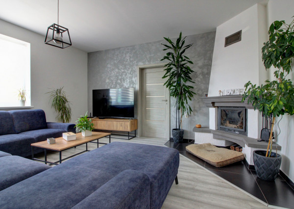 Priestranný 5-izbový RD s na 802 m² pozemku v pokojnej obci Macov