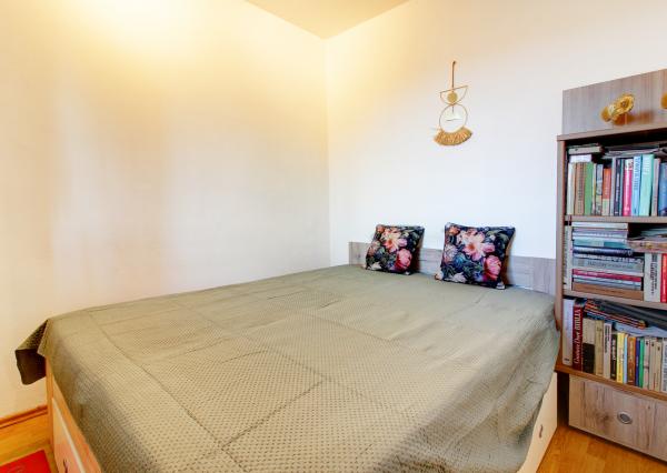 REZERVOVANÝ - Na predaj: 1,5 -izbový byt v Bratislave – Rača, ul. Pri Šajbách