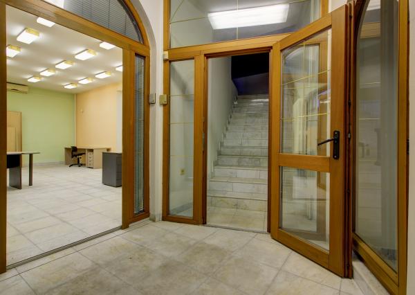 Na prenájom predajňa a kancelárske priestory v Šamoríne