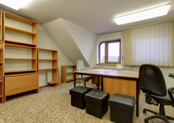 Na prenájom predajňa a kancelárske priestory v Šamoríne