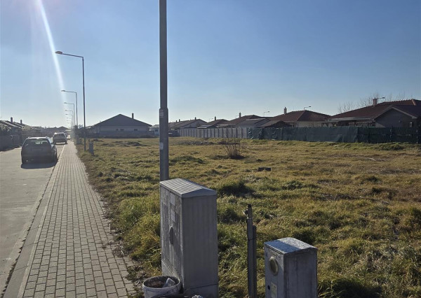 Na predaj: pozemok 600 m² , Hviezdoslavov, okr. Dunajská Streda