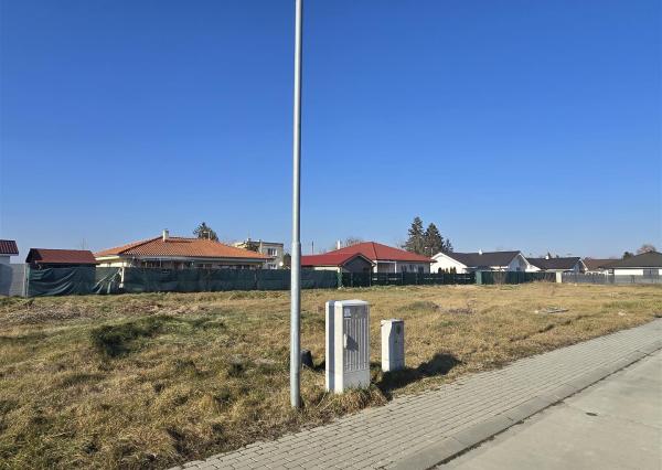 Na predaj: pozemok 600 m² , Hviezdoslavov, okr. Dunajská Streda