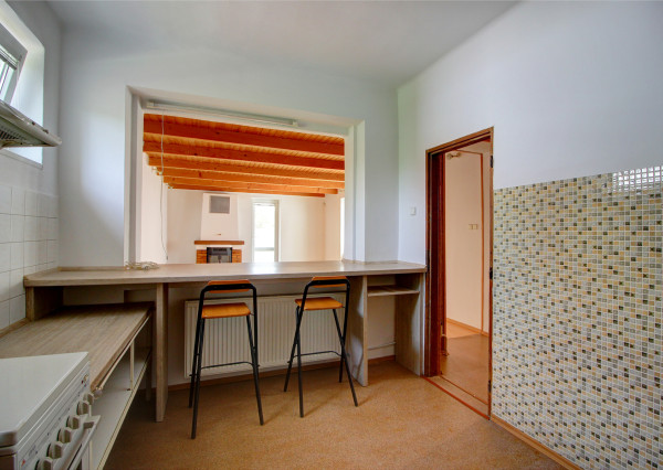 Na predaj: 4i RD -INVESTIČNÁ PRÍLEŽITOSŤ - obec Hamuliakovo