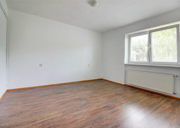 Na predaj: 4i RD -INVESTIČNÁ PRÍLEŽITOSŤ - obec Hamuliakovo