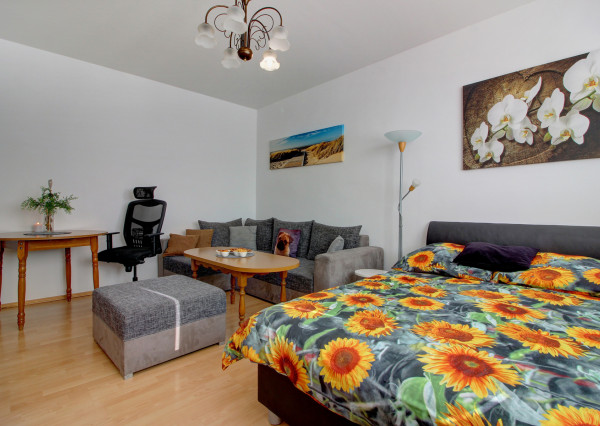 Na predaj: 2 izbový byt 49,79 m², Latorická,  BA-Pod. Biskupice