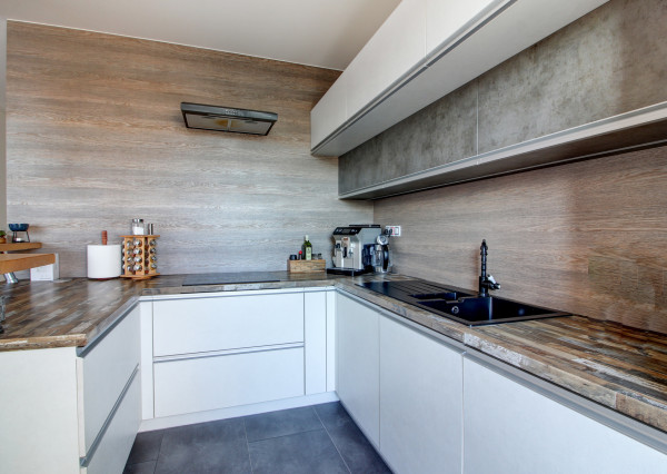 REZERVOVANÝ- Na predaj 3 izbový byt so záhradkou v Hamuliakove