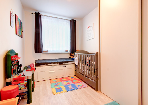 REZERVOVANÝ- Na predaj 3 izbový byt so záhradkou v Hamuliakove