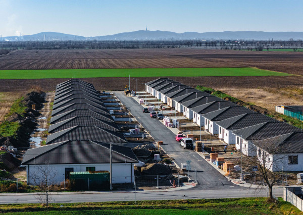 Novostaby Hviezdoslavov - 4i RD pozemok od 603m2-666m2