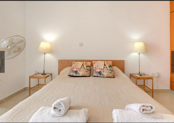 Na predaj 2 izbový byt pri Pafose na Cypre 7 min od mora