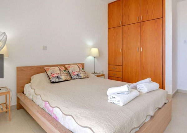 Na predaj 2 izbový byt pri Pafose na Cypre 7 min od mora