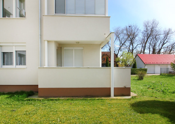 Na prenájom 2-izbový byt v Šamoríne – Hlboká ulica