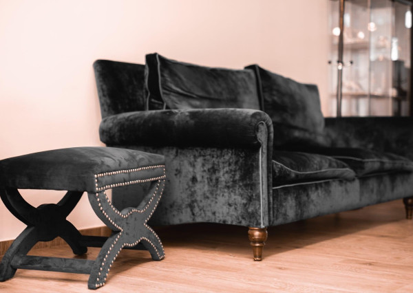 NA PREDAJ / ODSTÚPENIE ZABEHNUTÉHO SALÓNU KRÁSY V  DUNAJSKEJ LUŽNEJ