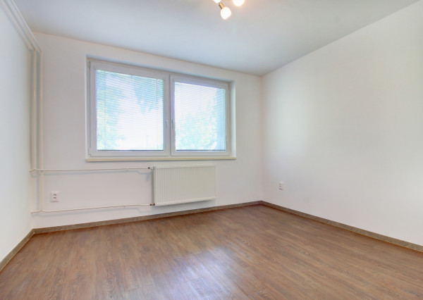 Na predaj: 3izbový byt s garážou a záhradou , Šamorín-Mliečno