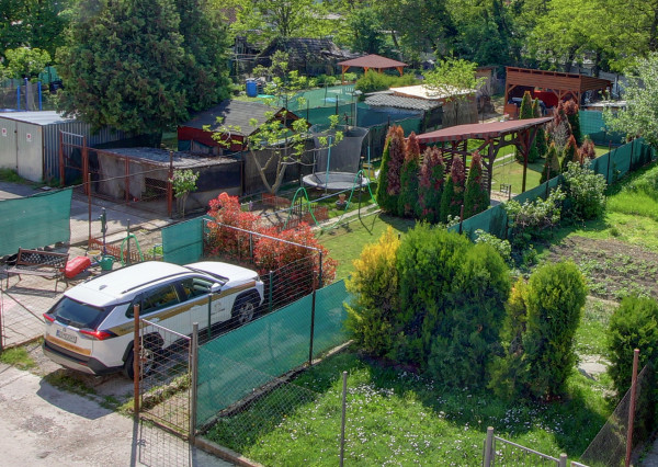 Na predaj: 3izbový byt s garážou a záhradou , Šamorín-Mliečno