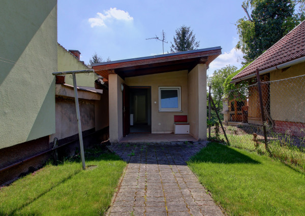 Na predaj 1- izbový rodinný dom TINY HOUSE v Eliášovciach na 126 m² pozemku