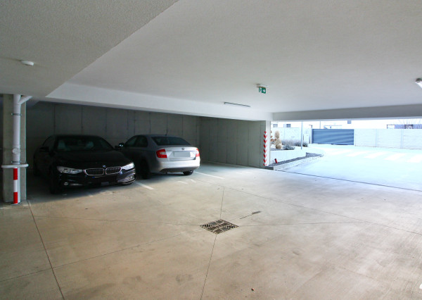 Na prenájom: 2-i byt s terasou, loggiou, bazénom a parkovaním v Rovinke