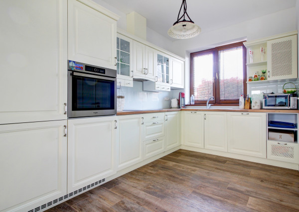 Na prenájom 4 izbový rodinný dom s garážou v Podunajských Biskupiciach