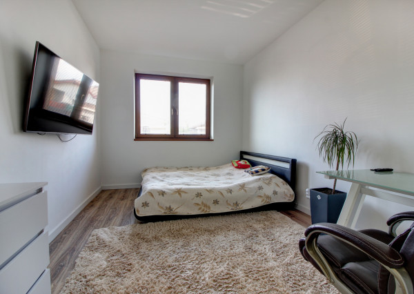 Na prenájom 4 izbový rodinný dom s garážou v Podunajských Biskupiciach