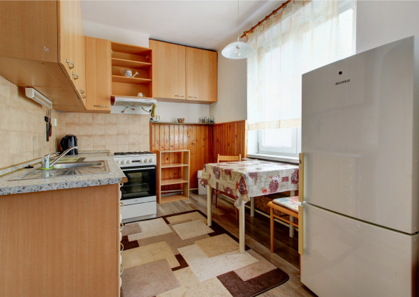 Na predaj: 2 izbový byt 52 m², Školská,  Šamorín