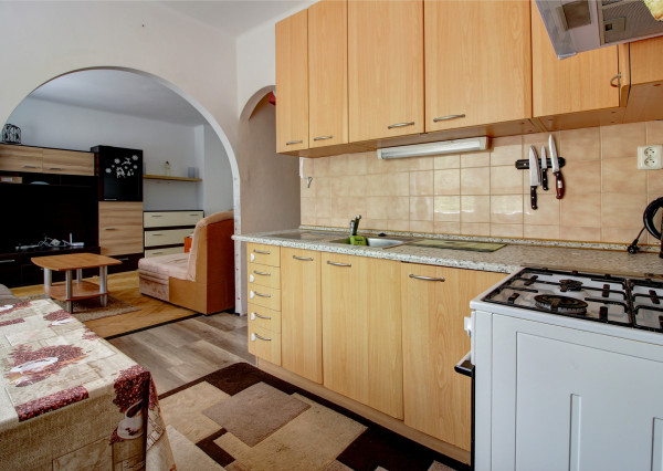 Na predaj: 2 izbový byt 52 m², Školská,  Šamorín