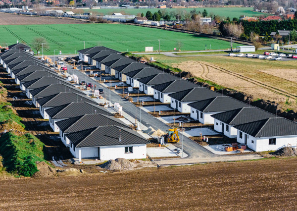 Novostaby Hviezdoslavov - 4i RD pozemok od 603m2-666m2