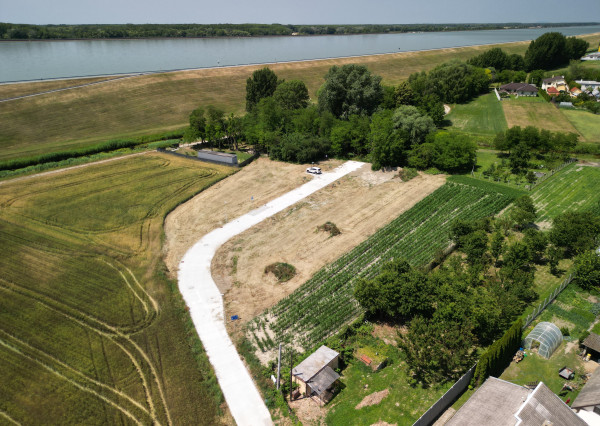 Na predaj stavebné pozemky v obci Baka, okr. Dun.Streda