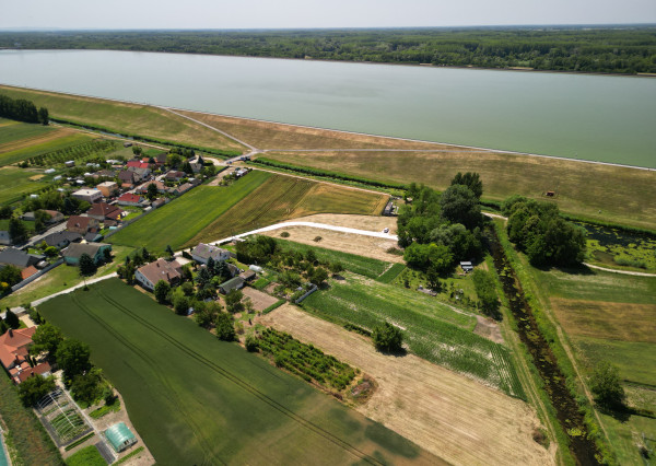 Na predaj stavebné pozemky v obci Baka, okr. Dun.Streda