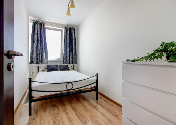 Na predaj dvojgarsónka De Luxe so zasklenou loggiou  – Pečnianska ulica, Petržalka