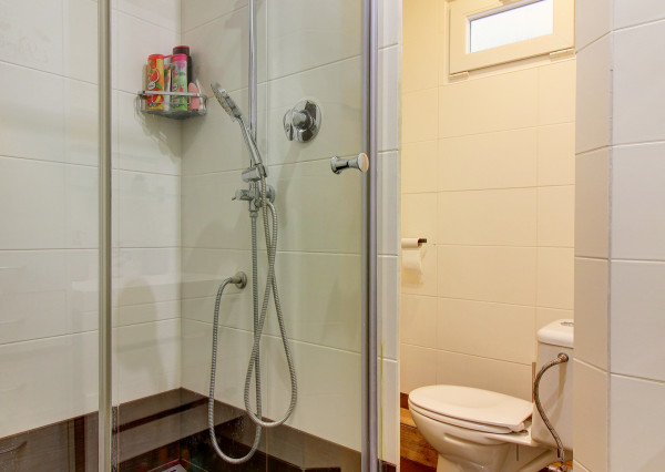 Na predaj dvojgarsónka De Luxe so zasklenou loggiou  – Pečnianska ulica, Petržalka