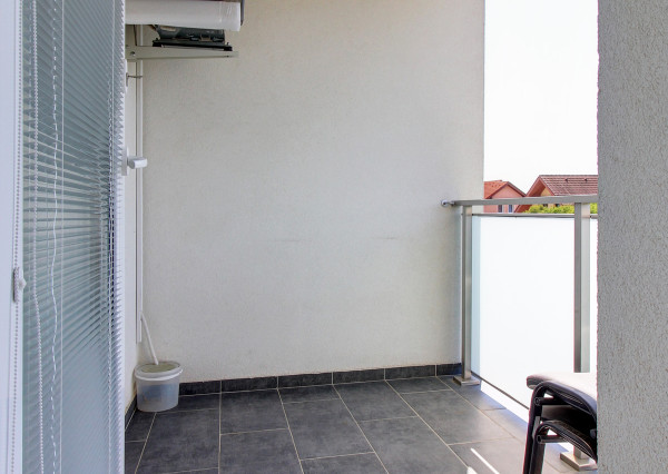 Rezervované- Moderný 2-izbový byt s balkónom, pivnicou a vlastným parkovaním v Green Village, Dunajská Lužná