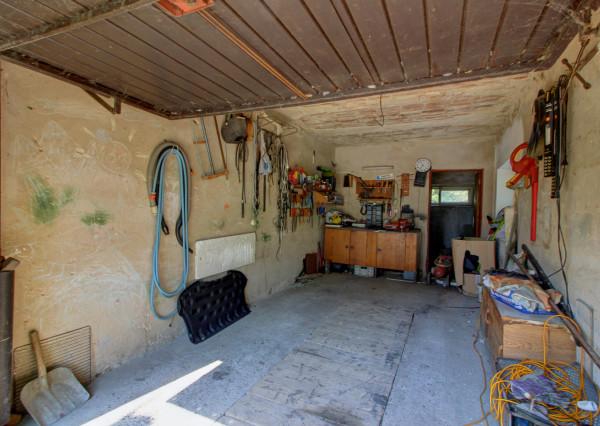 Na predaj: 3izbový rodinný dom s garážou , pozemok 757 m² - Kvetoslavov