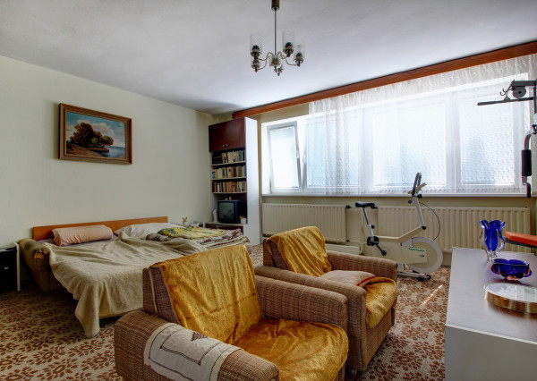 Na predaj: 3izbový rodinný dom s garážou , pozemok 757 m² - Kvetoslavov