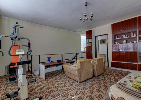 Na predaj: 3izbový rodinný dom s garážou , pozemok 757 m² - Kvetoslavov