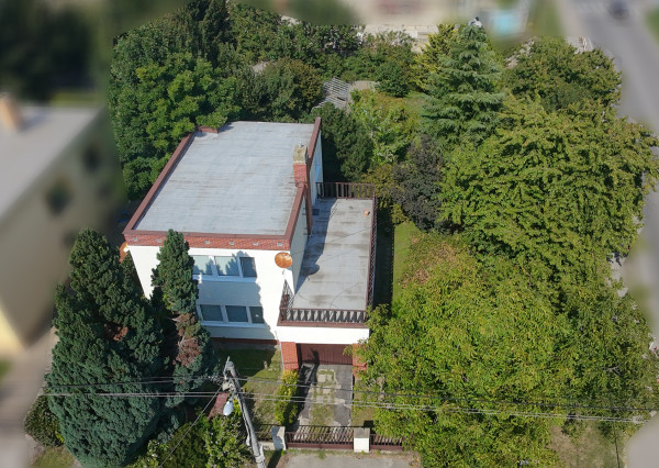 Na predaj: 3izbový rodinný dom s garážou , pozemok 757 m² - Kvetoslavov