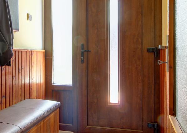 Na predaj: 3izbový rodinný dom s garážou , pozemok 757 m² - Kvetoslavov