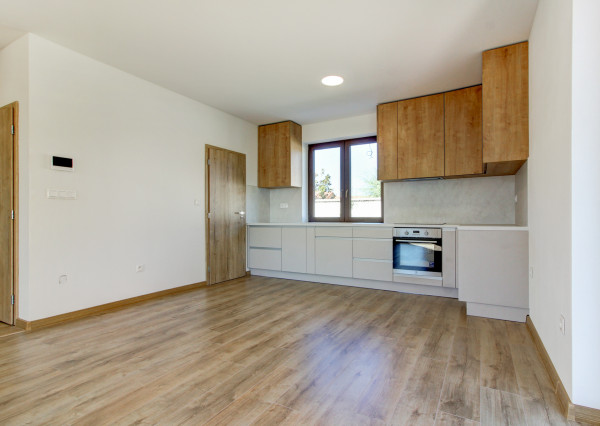 Na predaj: 4izbový rodinný dom – Šamorín-Bučuháza,  stav nadštandard