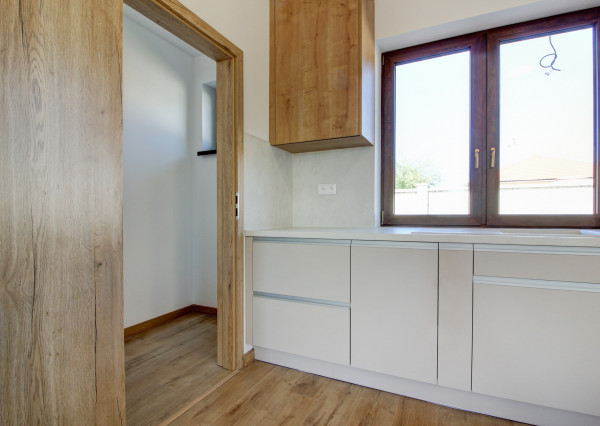 Na predaj: 4izbový rodinný dom – Šamorín-Bučuháza,  stav nadštandard